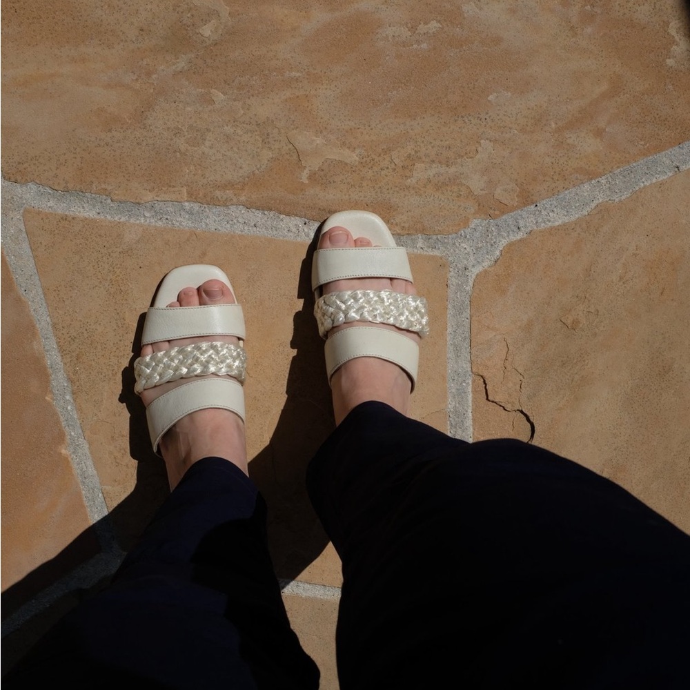 Beklina Woven Braided Flat-Sandals Offwhite
